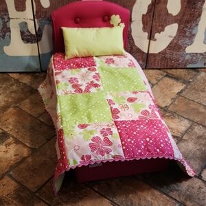 American Girl Bloom Bed And Bedding Set